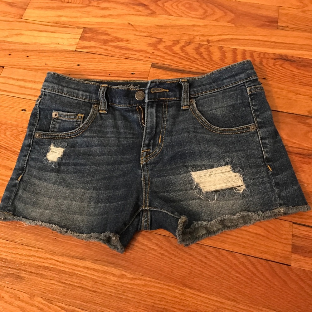 Boyfriend jean shorts