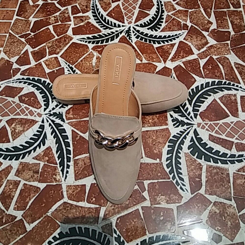 New Women's Beige Color Vegan  Mules - Picture 4 of 7