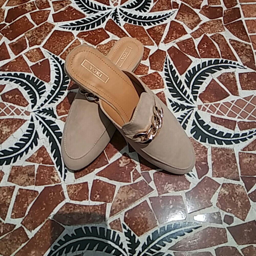 New Women's Beige Color Vegan  Mules - Picture 5 of 7