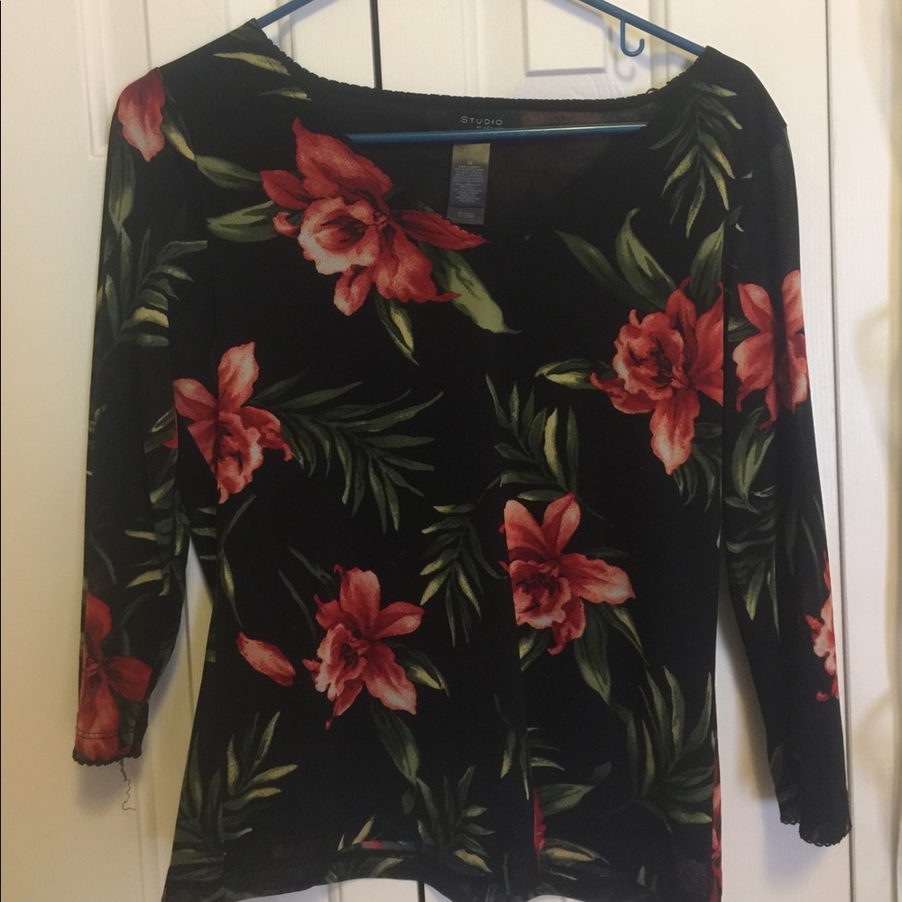 Super cute floral shirt!