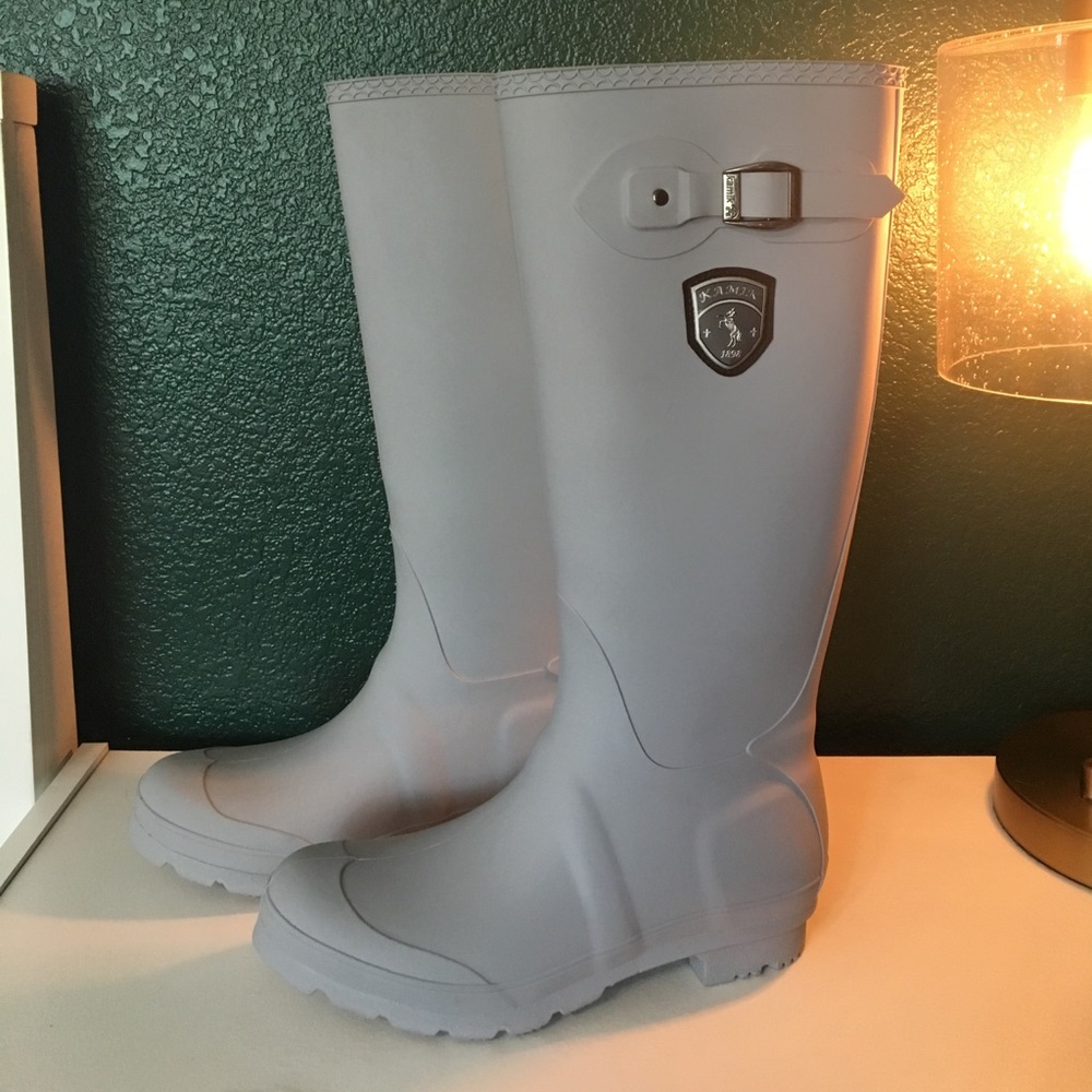 🖤 Kamik Rain Boots