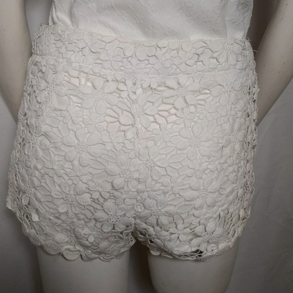 Audrey 3+1 Crochet Shorts - Picture 3 of 7