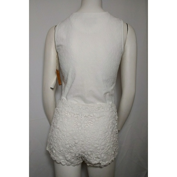 Audrey 3+1 Crochet Shorts - Picture 4 of 7