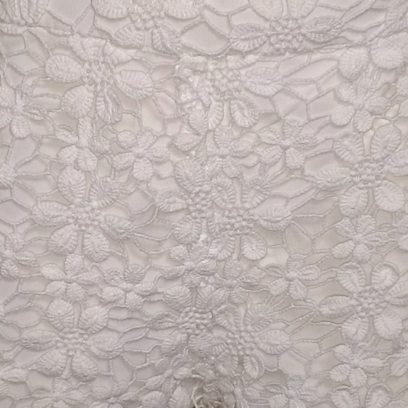 Audrey 3+1 Crochet Shorts - Picture 5 of 7