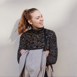 Meet your Posher, Abby