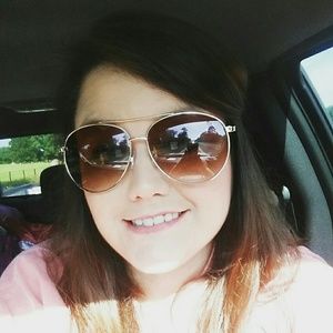 Meet your Posher, Geneva