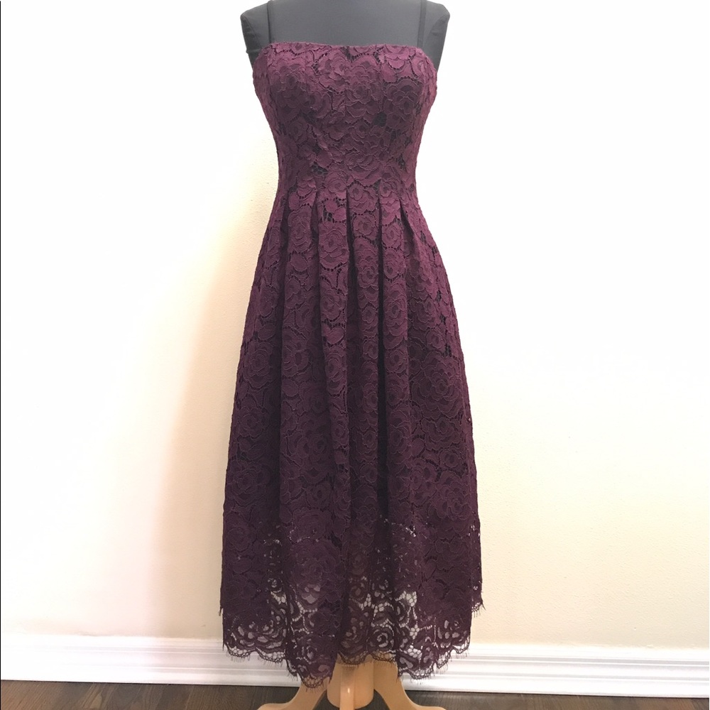 Vera Wang wine Lace cocktail dress sz 2