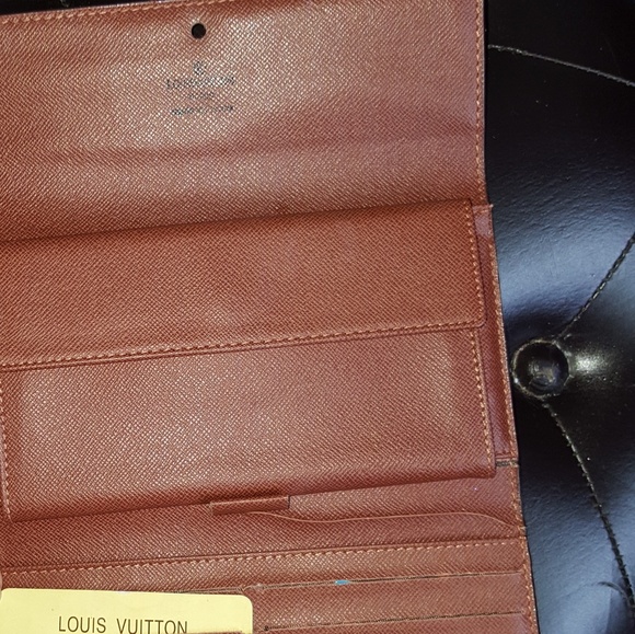 Wallet - Picture 2 of 4