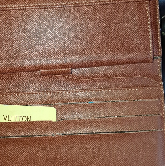 Wallet - Picture 3 of 4
