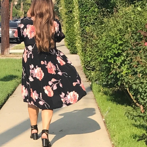 Floral Dress - Picture 3 of 4