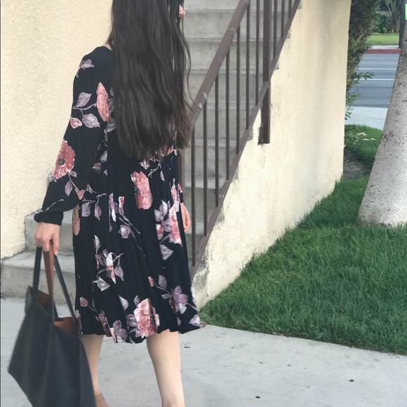 Floral Dress - Picture 4 of 4