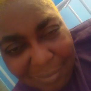 Meet your Posher, Cynthia