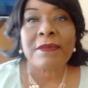 Meet your Posher, Shirley