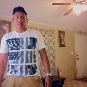 Meet your Posher, Andres