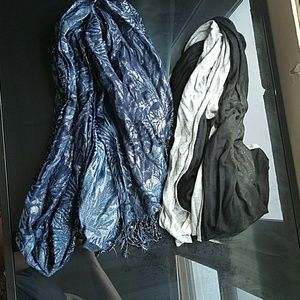 2 comfy warm scarfs.