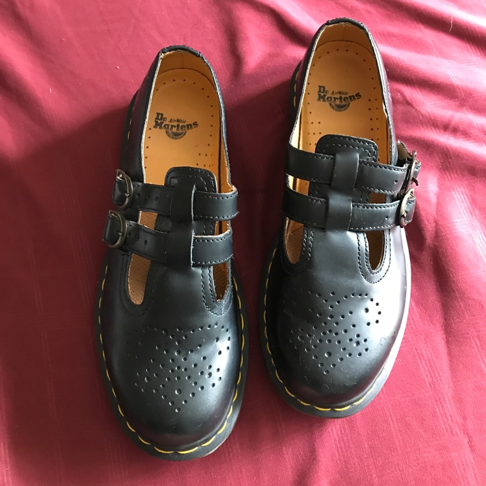 Ladies Dr. Martens