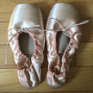 Capezio pointe shoes