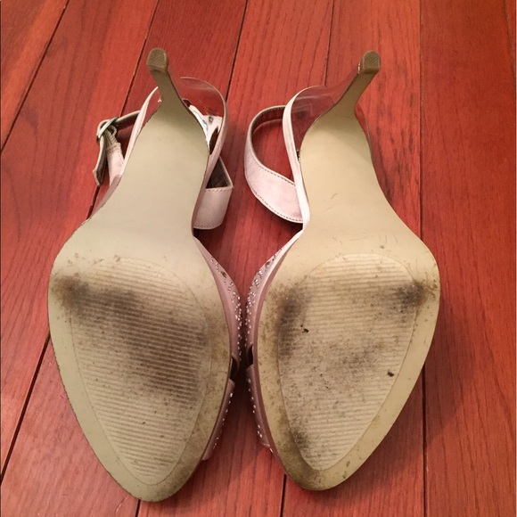 Alfani Alizanude (gold) Heels - Picture 3 of 3