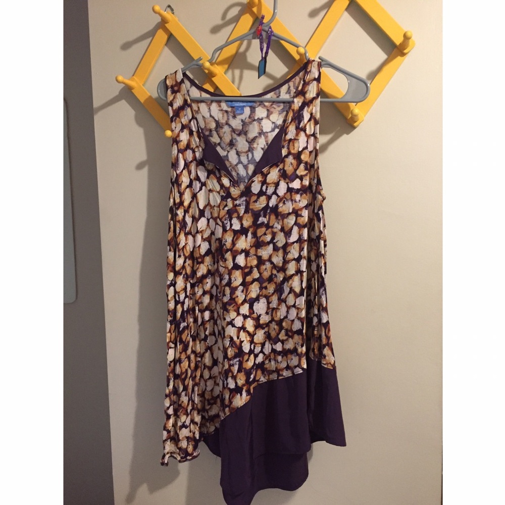 Simply Vera Vera wang abstract asymmetrical top