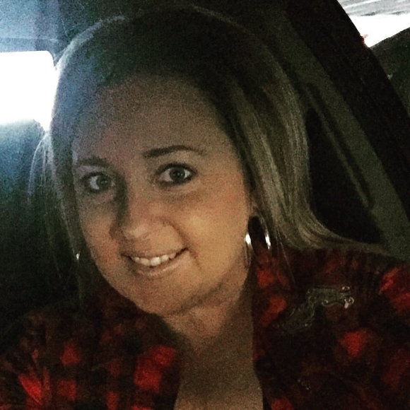 Meet your Posher, Michelle - Picture 1 of 1