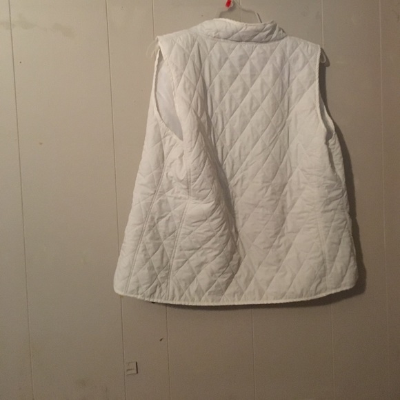 Vest - Picture 2 of 3