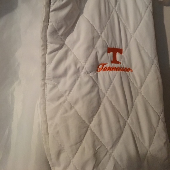 Vest - Picture 3 of 3