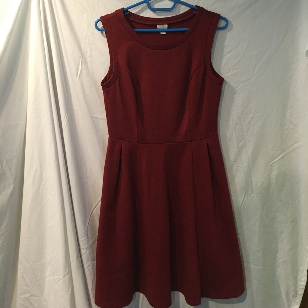Burnt orange sleeveless skater dress