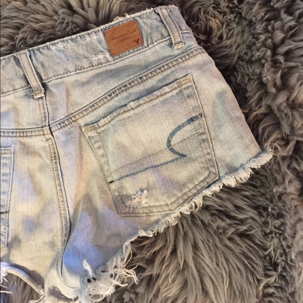 American eagle cut off shorts.