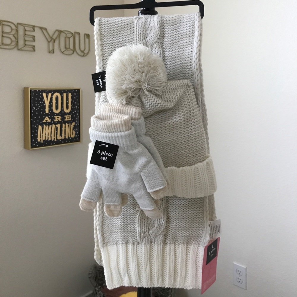 Kids beanie, scarf, and gloves.