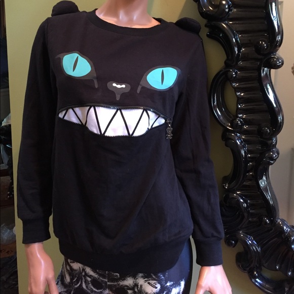 Hot Topic Tops - Monster cat zipper mouth black S sweatshirt