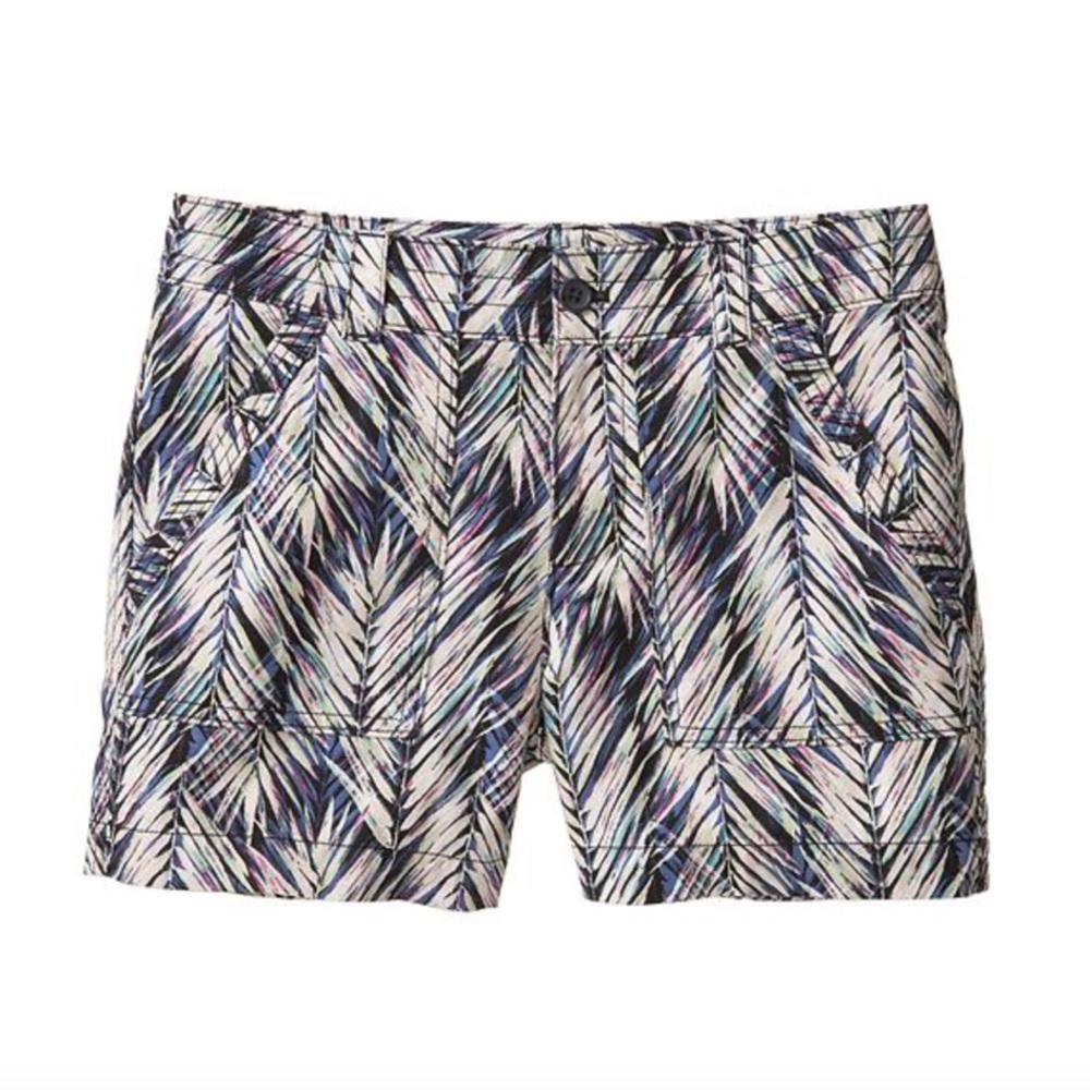 Banana Republic 4 1/2 shorts - Picture 1 of 3