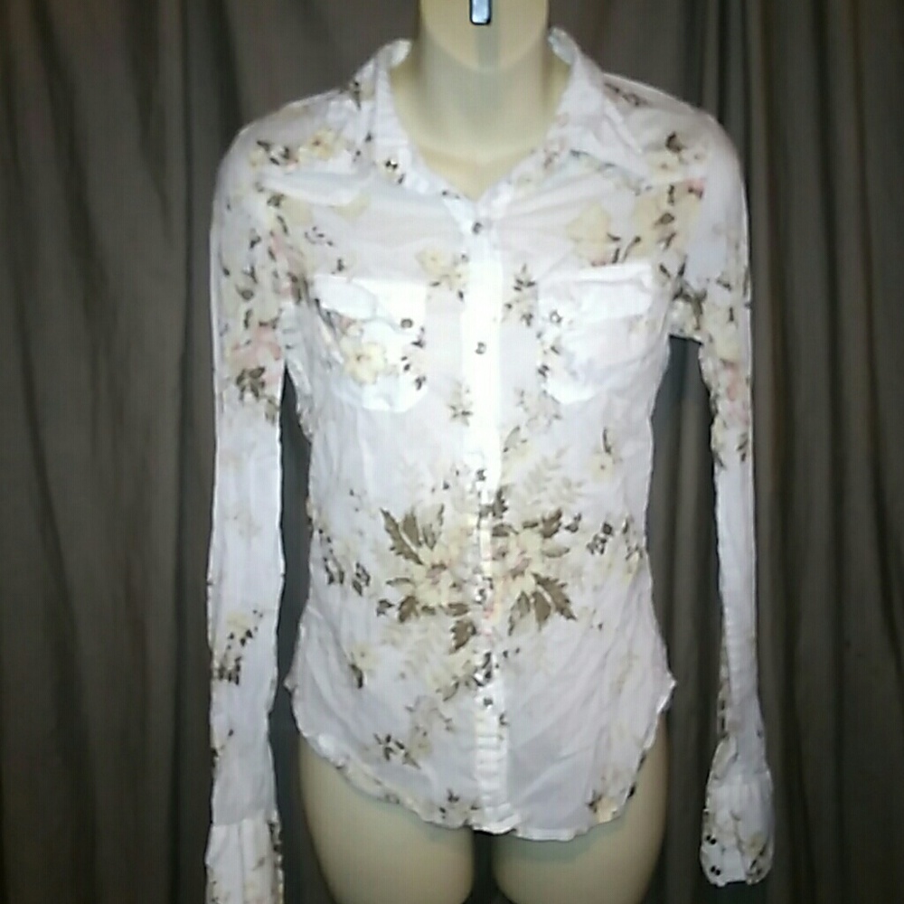 Like new button down floral top
