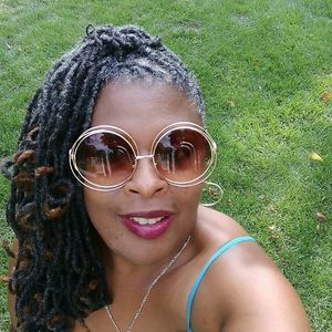 Meet your Posher, Annette