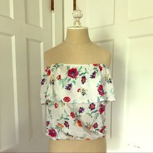 Floral sleeveless blouse