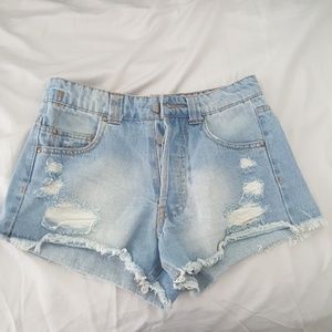 NWOT Akira Red Label Highrise Shorts
