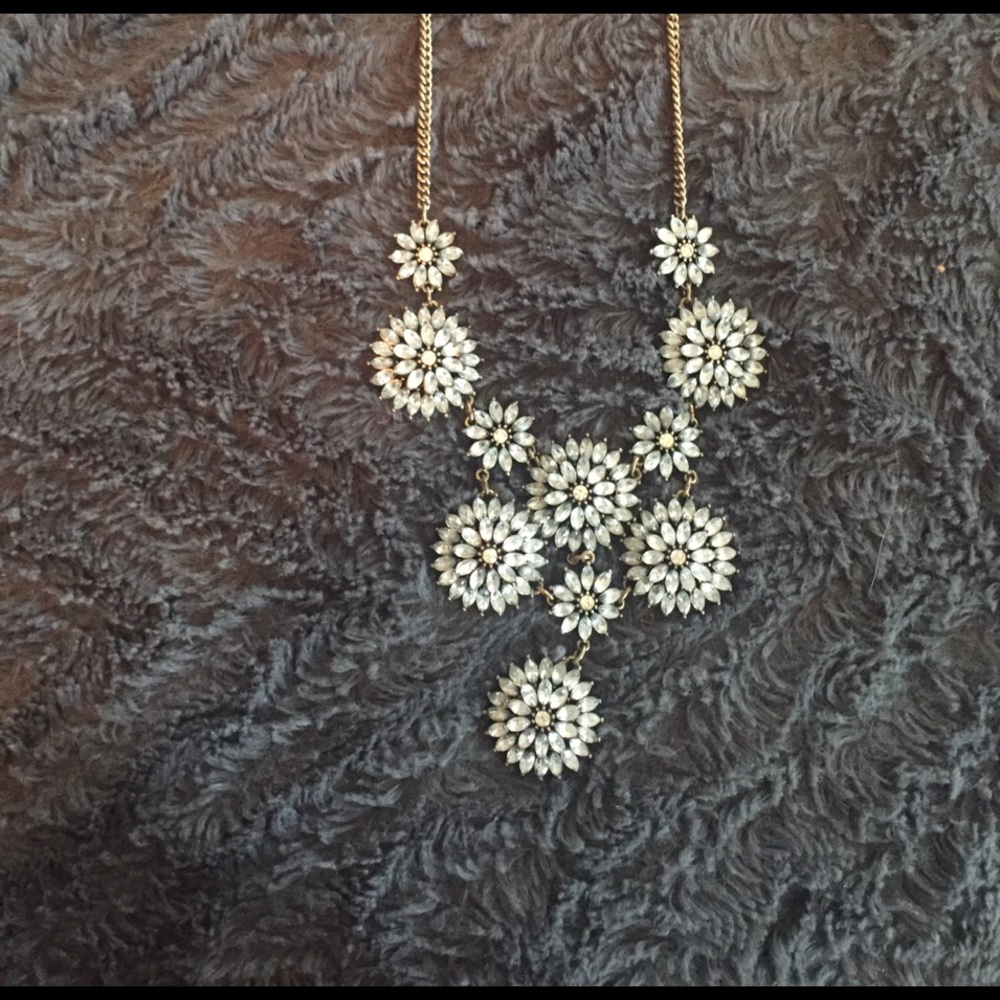 Statement necklace