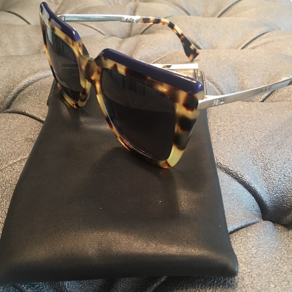 Fendi Galassia sunglasses - Picture 8 of 8