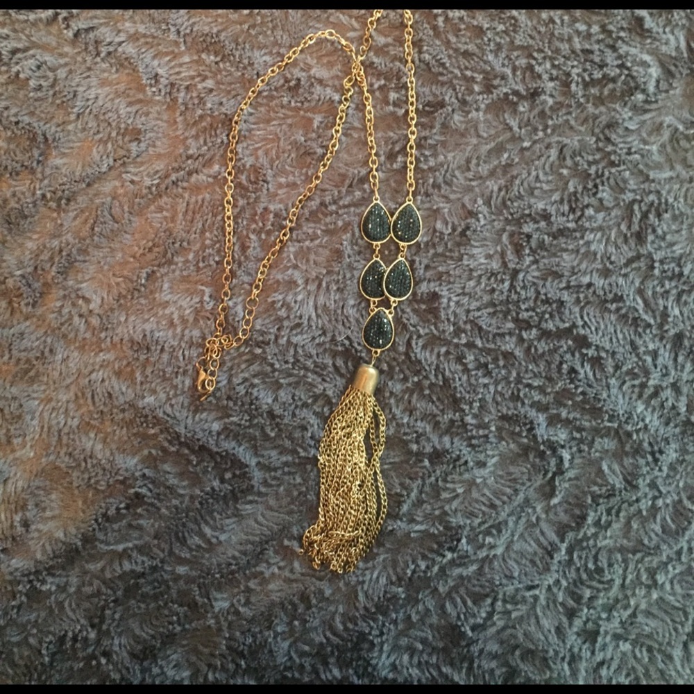 Statement necklace