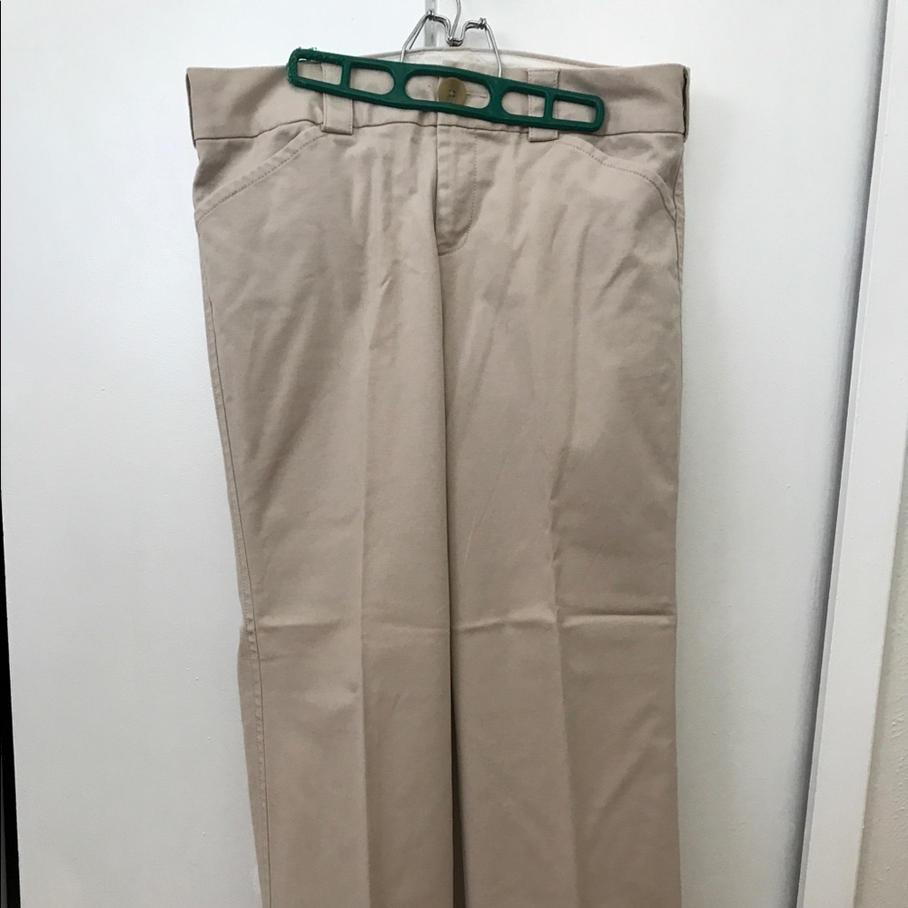 Tan capris