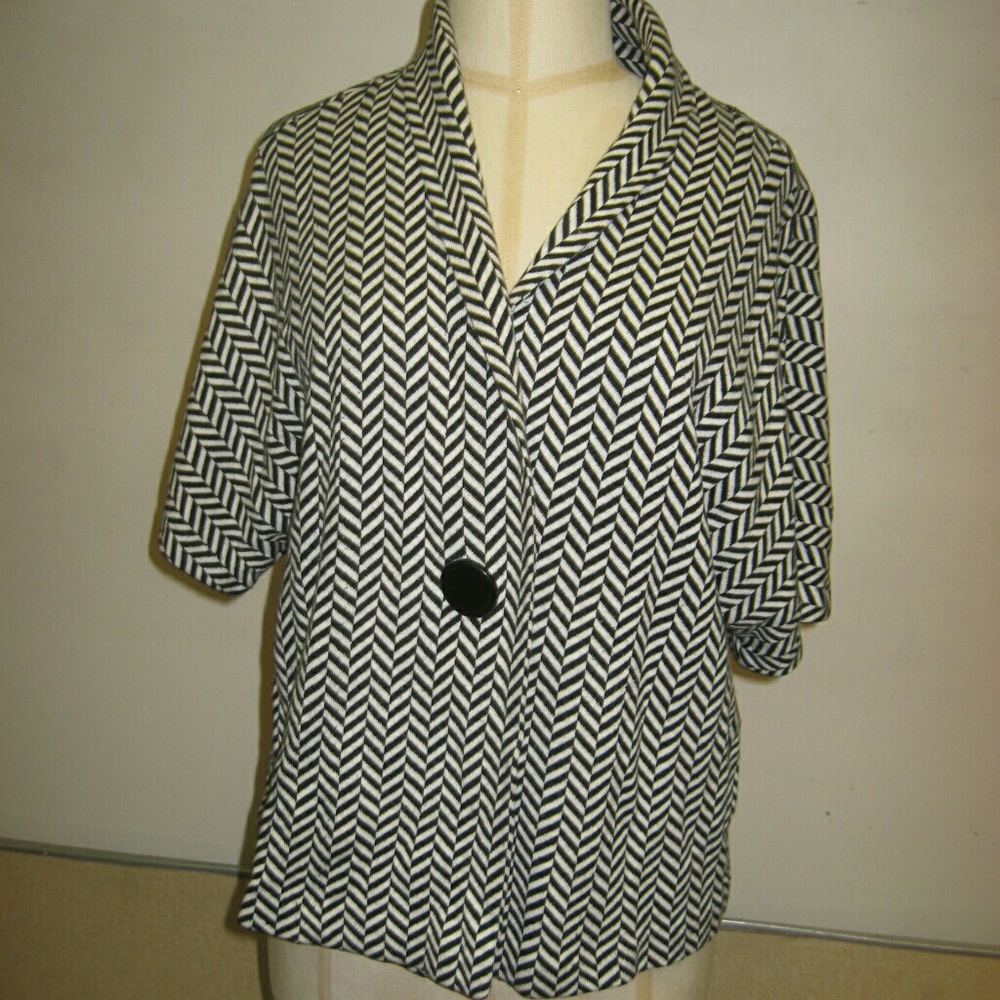 Knit jacket black & white dressbarn size 12