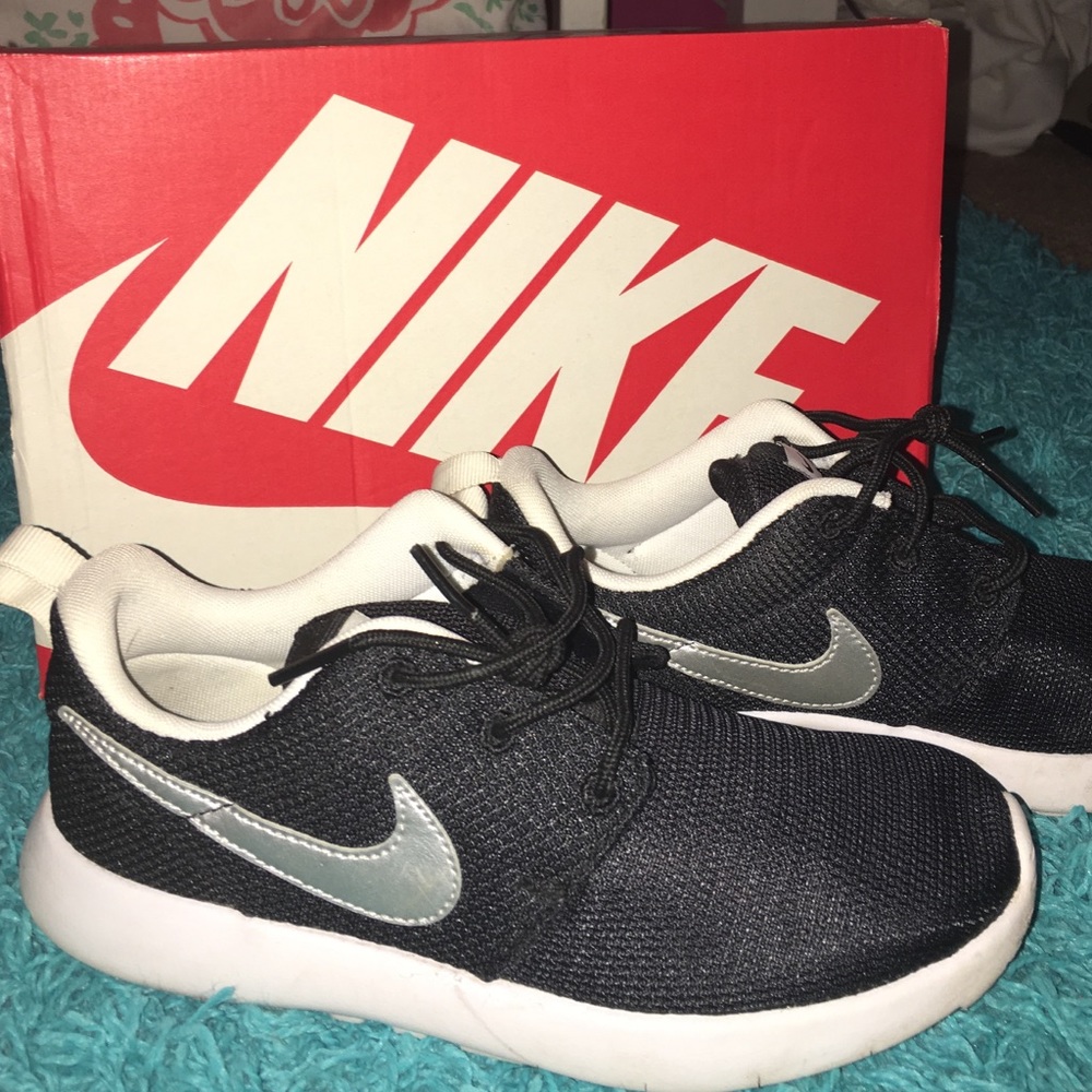 Nike roches one (ps)