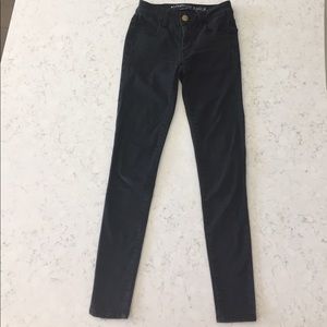 American Eagle black super super stretch jeggings