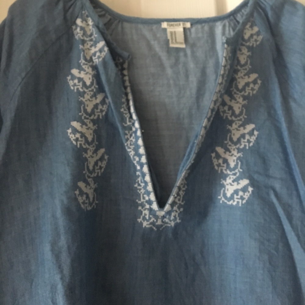 Denim top! Never worn! - Picture 2 of 2