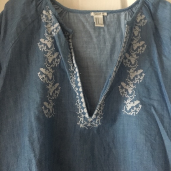 Denim top! Never worn! - Picture 2 of 2