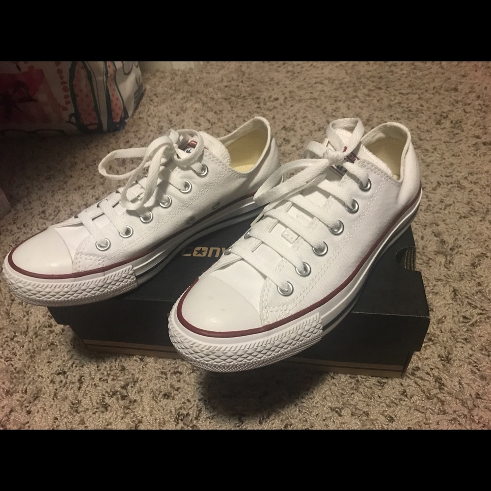 Low top Converse