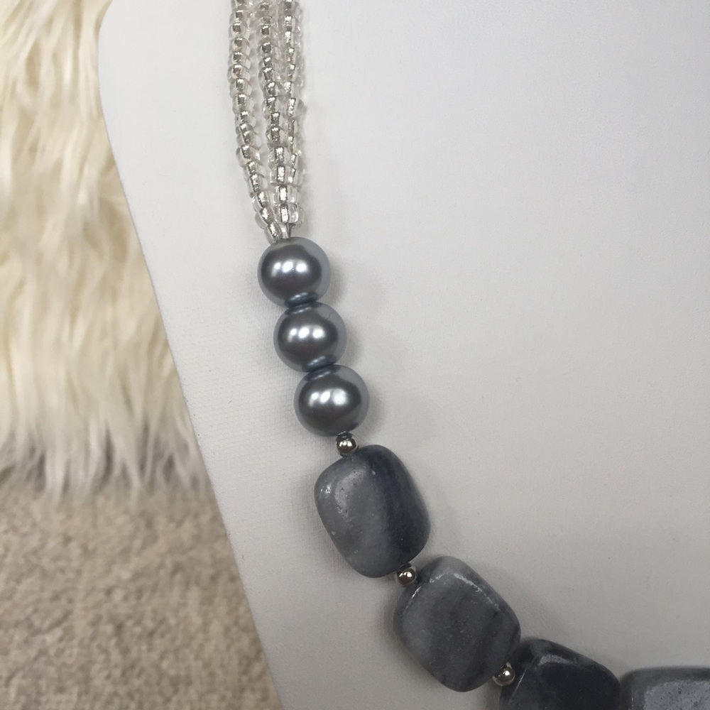 Handmade gemstone and glass bead grey necklace - Picture 4 of 8