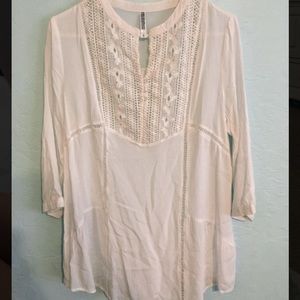 White lace loose top