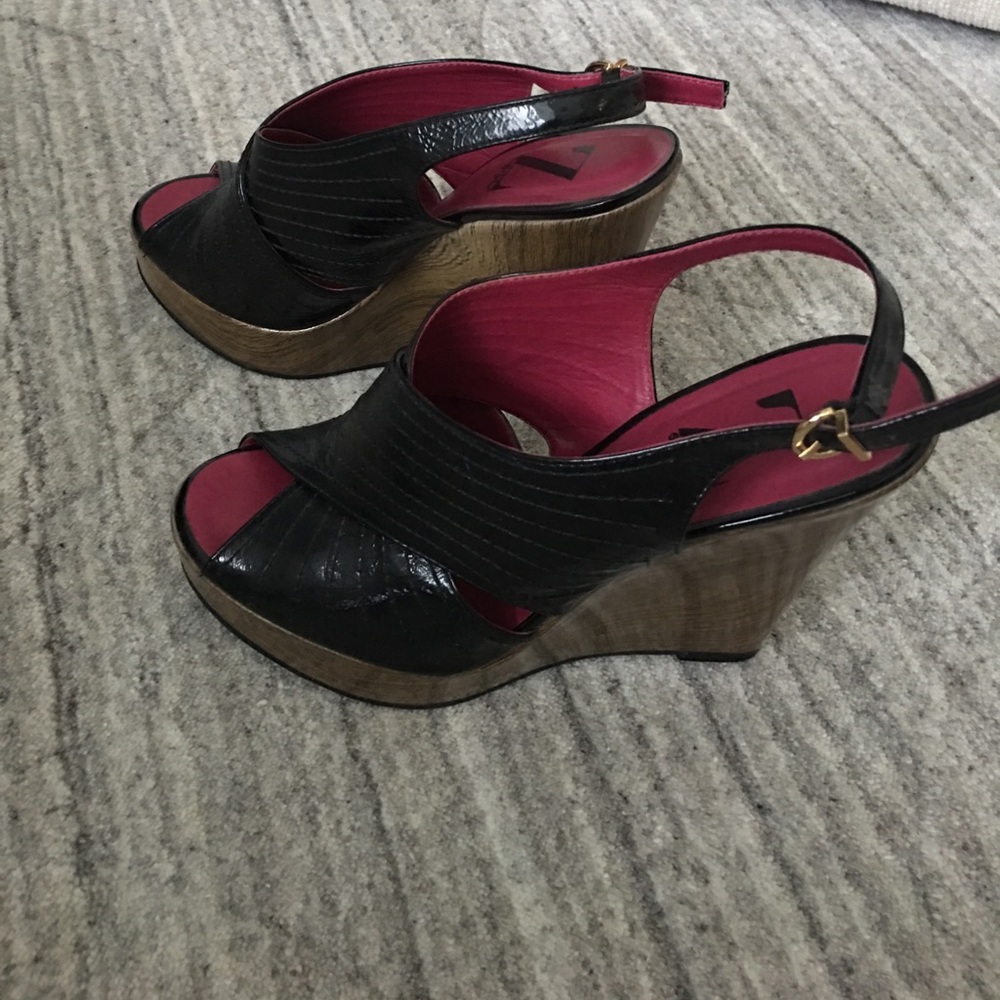 Size 8 wedges