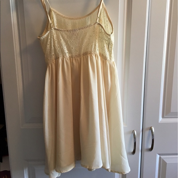 Dress - Picture 2 of 3