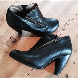 Black High Heel Ankle Booties w Zippers